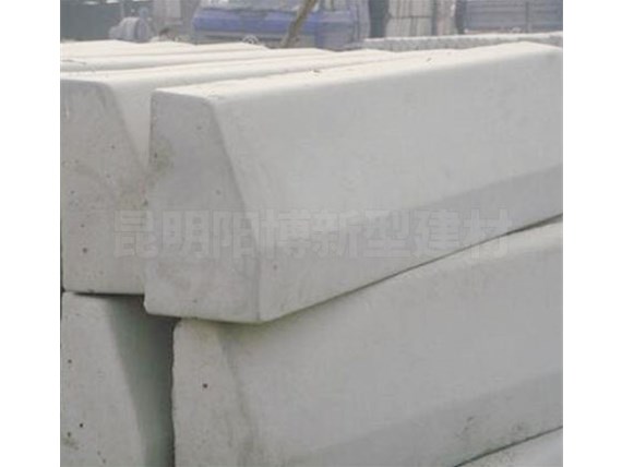昆明混凝土路沿石表面處理方法有哪些？
